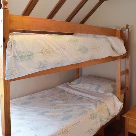 Hay Barn - Dinas Country Club Villa Екстериор снимка