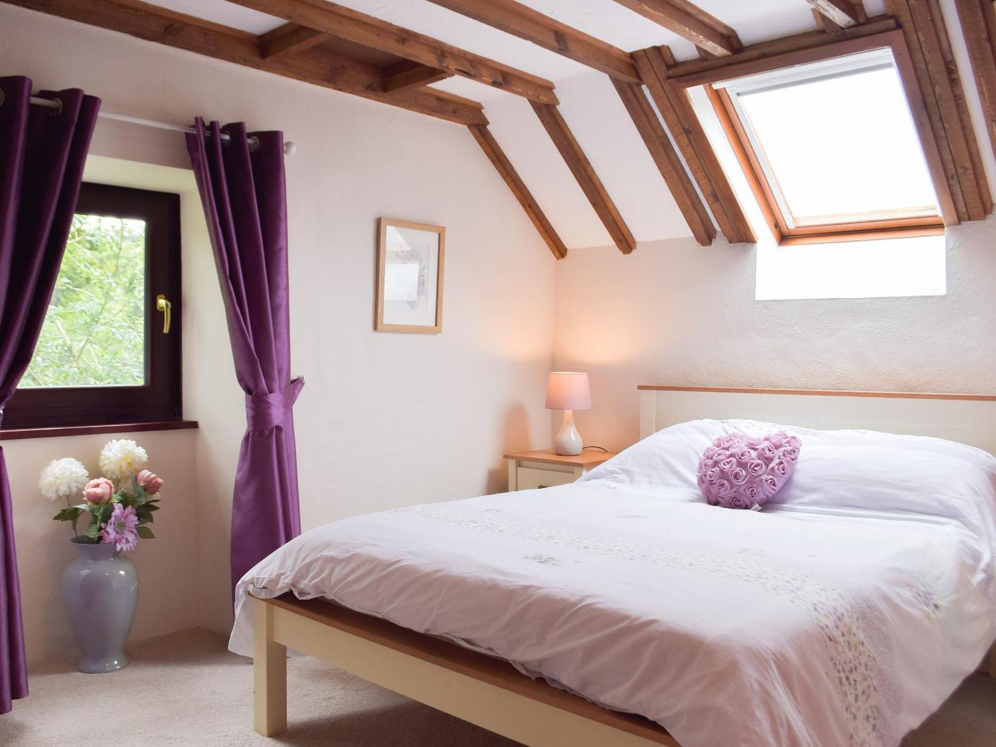 Hay Barn - Dinas Country Club Villa Екстериор снимка